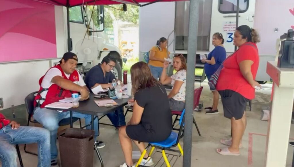 El Hospital sobre Ruedas de Durango permanecerá una semana más en Veracruz por solicitud del Gobierno Federal Esteban Villegas (2)