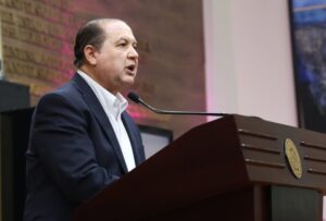 Propone Ernesto Alanís declarar al mezcal como patrimonio cultural intangible de Durango