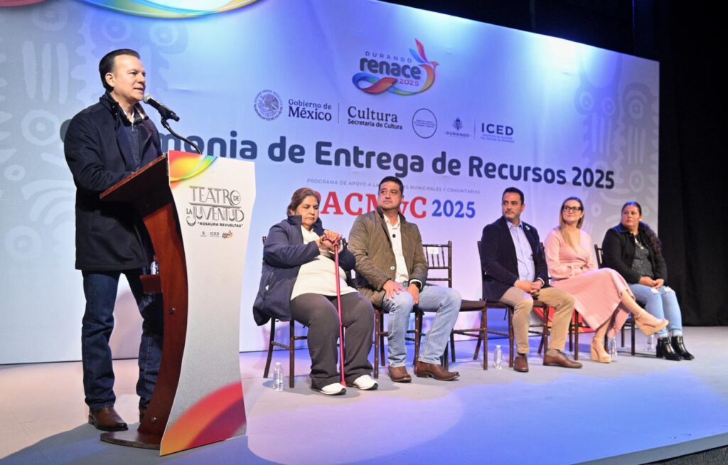 Esteban destina 4.5 MDP para apoyar 40 proyectos culturales y reforzar la cultura duranguense con la mejora del Teatro “Rosaura Revueltas” (3)