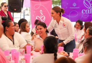 Nadie debe quedarse con dudas sobre el cáncer de mama Marisol Rosso en Café Rosa con trabajadoras y trabajadores de Servicios Públicos (1)