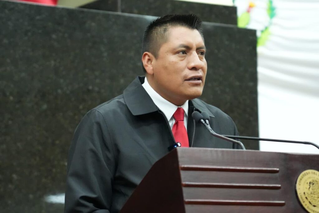 Promueve Iván Soto uso de vehículos eléctricos