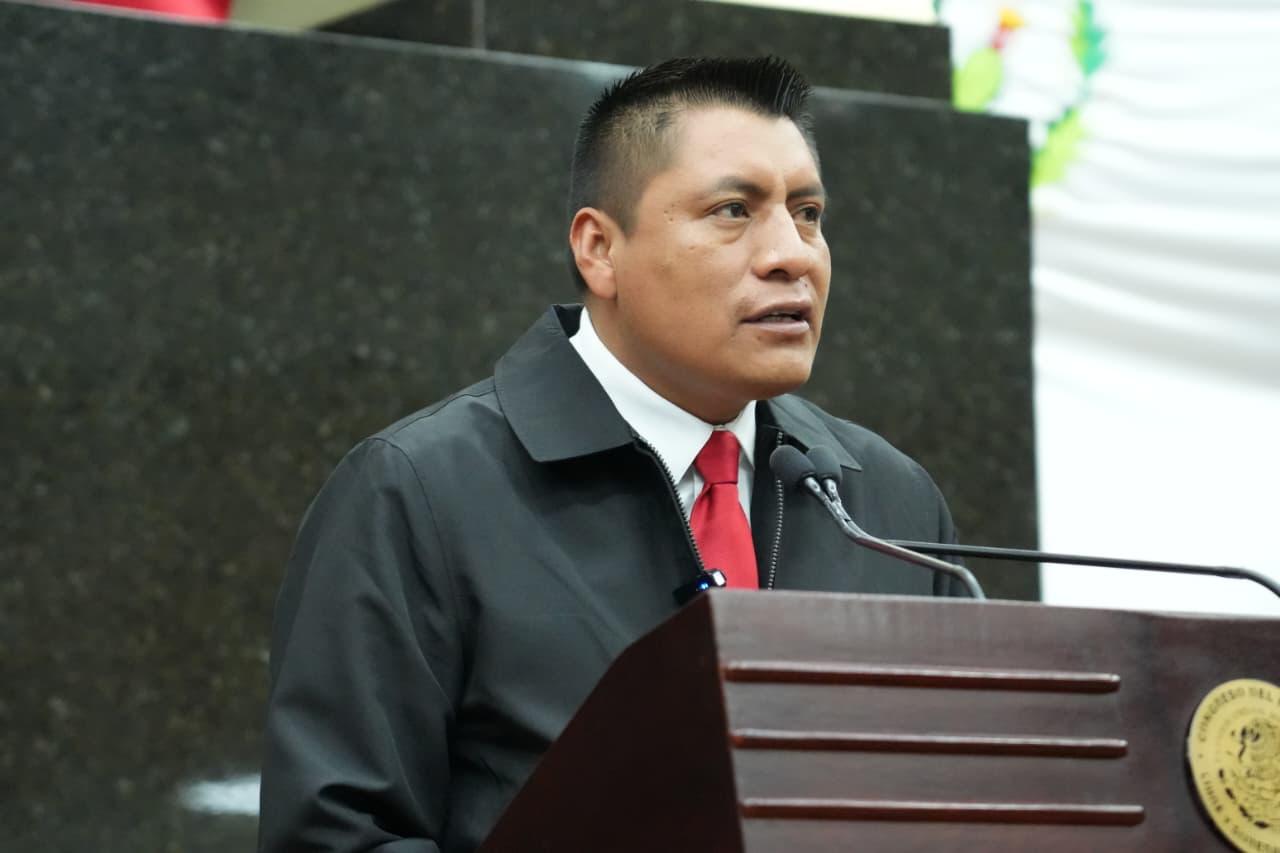 Promueve Iván Soto uso de vehículos eléctricos y de bajas emisiones