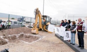 Esteban y Betzabé arrancan obras hidrosanitarias por más de 15 mdp en Gómez Palacio para evitar inundaciones y fugas de aguas negras (4)