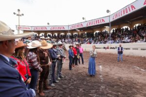 Gran charreada en La Laguna recauda 121 mil pesos para contribuir con el objetivo de llevar alegría a los niños en esta Navidad; Marisol Rosso reconoce el gesto de solidaridad (3)
