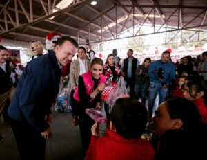 La “Ruta de las Sonrisas” del DIF Estatal llena de alegría escuelas y comunidades de Durango 3
