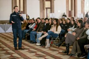 Con atención directa y mesas de trabajo, el Gobernador Esteban Villegas proyecta un 2026 exitoso para todos los municipios (4)