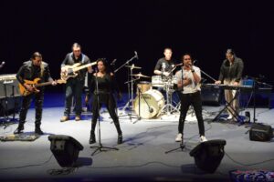 1-Rindieron Homenaje a Caifanes en el Teatro Victoria 1