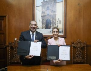 DIF Estatal y UJED firman convenio para la prestación del servicio social y prácticas profesionales; Marisol reconoce el impacto que tendrá en las familias (1)