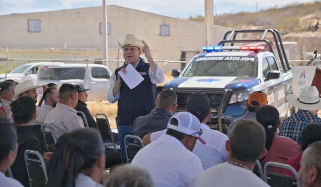 Esteban Villegas lleva obras, apoyos y oportunidades de desarrollo a familias de San Luis del Cordero (1)