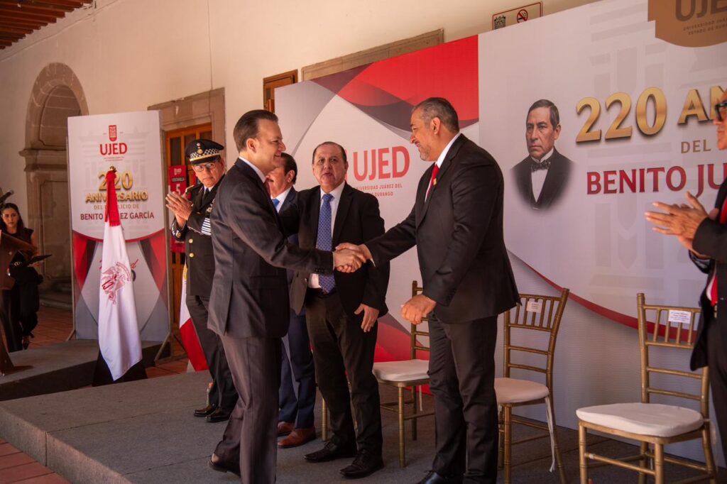 Gobernador Esteban refrenda respaldo a la UJED en su 69 aniversario y la reconoce como pilar del futuro de Durango (1)
