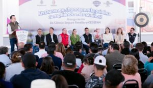 Más salud gratuita y apoyos del DIF para las familias de Durango, promueven Marisol y Esteban (5)