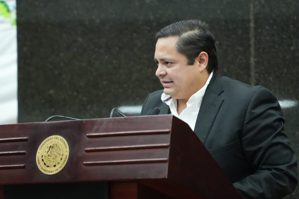 OCTAVIO 51.11 PM