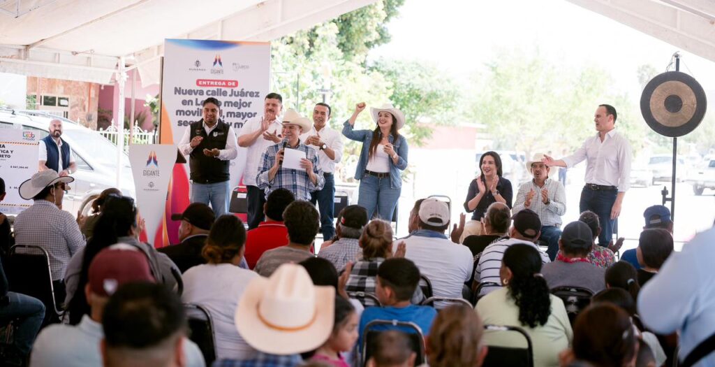 Cumplen Esteban y Susy en Lerdo con pavimentación que mejora la movilidad y la calidad de vida en Villa La Loma (2)