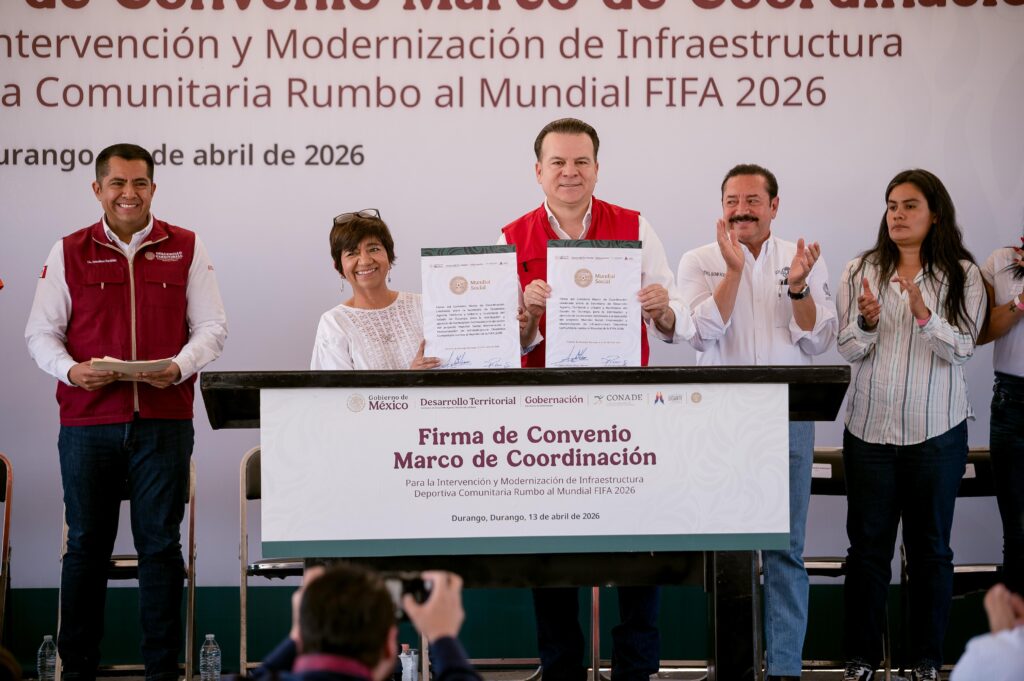 Durango suma más espacios deportivos para niñas, niños y jóvenes rumbo al Mundial 2026; el Gobernador Esteban firma convenio con la secretaría de Sedatu, Edna Vega (1)