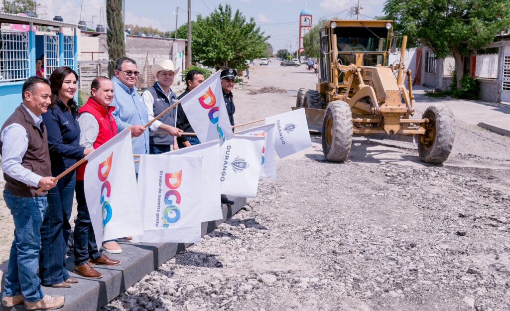 Esteban Villegas inicia obras de pavimentación en calles Chiapas y Colima y mejora redes de agua y drenaje en Tlahualilo (5)