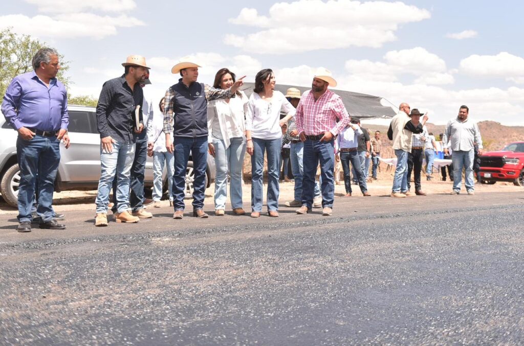 Gobierno del Estado mejora caminos y realiza trabajos para el manejo del agua en coordinación con 17 municipios de Durango 1