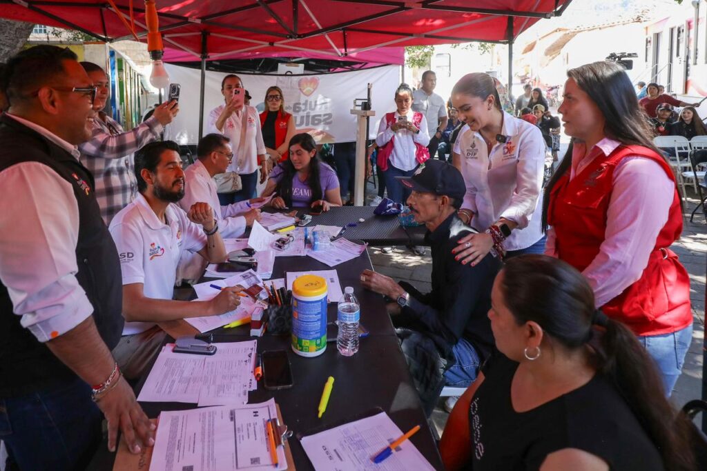 Hasta las comunidades más lejanas, donde nunca había llegado, Marisol lleva la Ruta de la Salud a familias de Canelas (3)