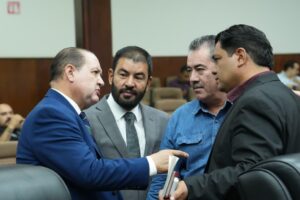 Por unanimidad, Durango avala límites a jubilaciones y pensiones de funcionarios