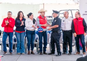 Topia mejora con redes de agua, planta potabilizadora, drenaje, alumbrado, pavimentación y apoyos de seguridad que entrega el gobernador Esteban VillegasWhatsApp Image 2026-04-08 at 3.25.55 PM (2)