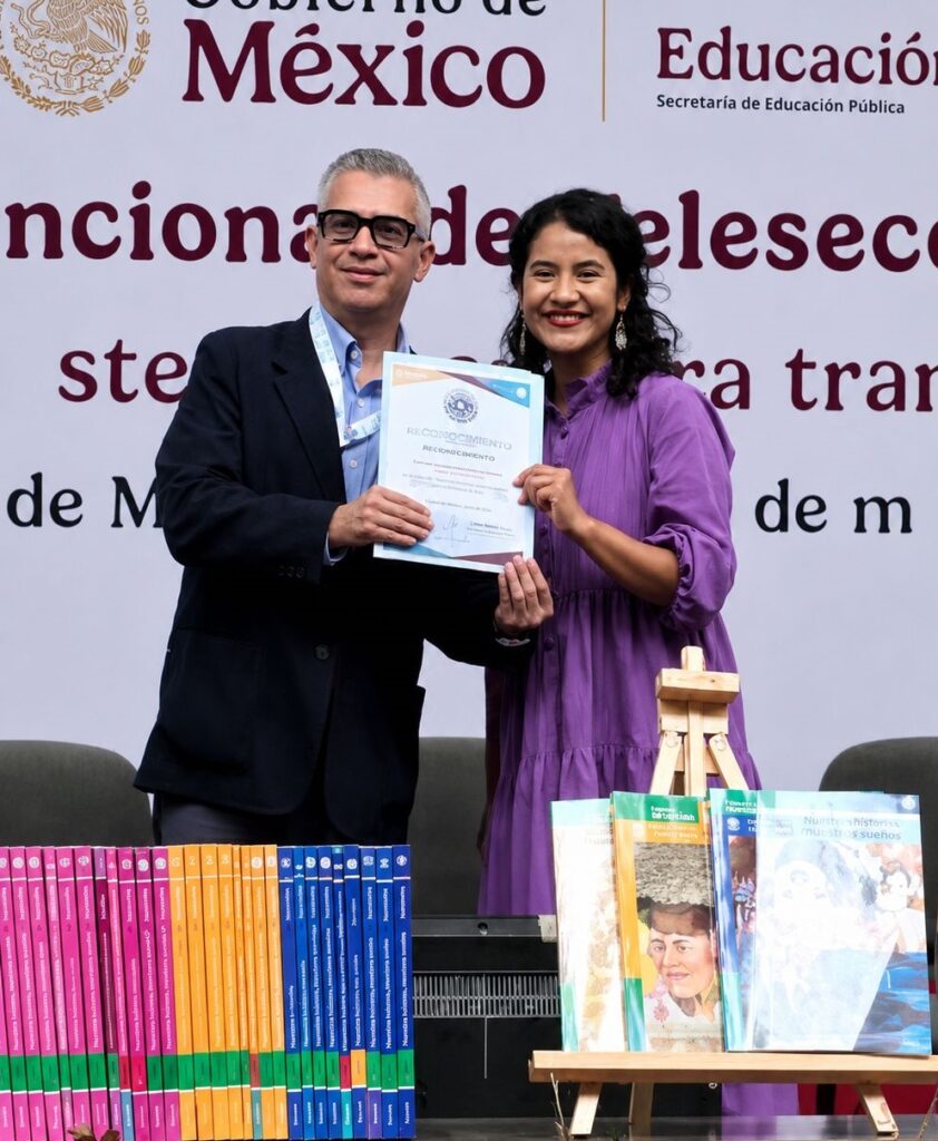 Proyectos y contenidos educativos de telesecundaria creados en Durango hoy fortalecen el aprendizaje de miles de estudiantes del país (2)