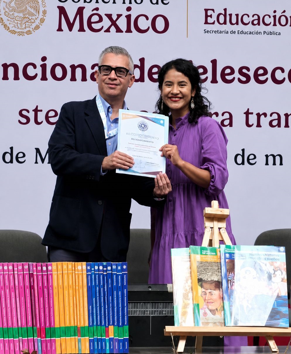 Proyectos y contenidos educativos de telesecundaria creados en Durango hoy fortalecen el aprendizaje de miles de estudiantes del país (2)