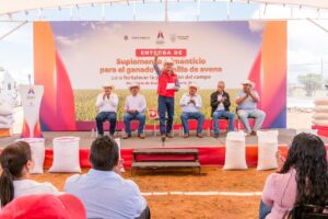 Con semilla de avena y maíz molido, productores de Guadalupe Victoria podrán sembrar más y alimentar a su ganado (2)