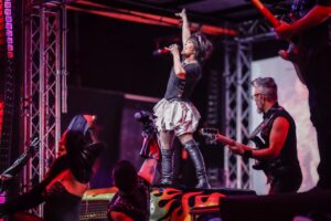 Alejandra Guzmán conquista a miles de asistentes en ¡La Villista! con el estreno de su nueva gira (6)
