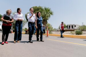 Avanza la pavimentación de las 203 calles para La Laguna; supervisa Esteban trabajos en Gómez Palacio (2)