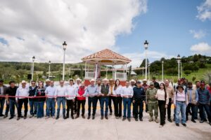 Con nueva plaza cívica y calle perimetral, El Durazno cuenta con un nuevo espacio para la convivencia familiar y las actividades comunitarias (2)