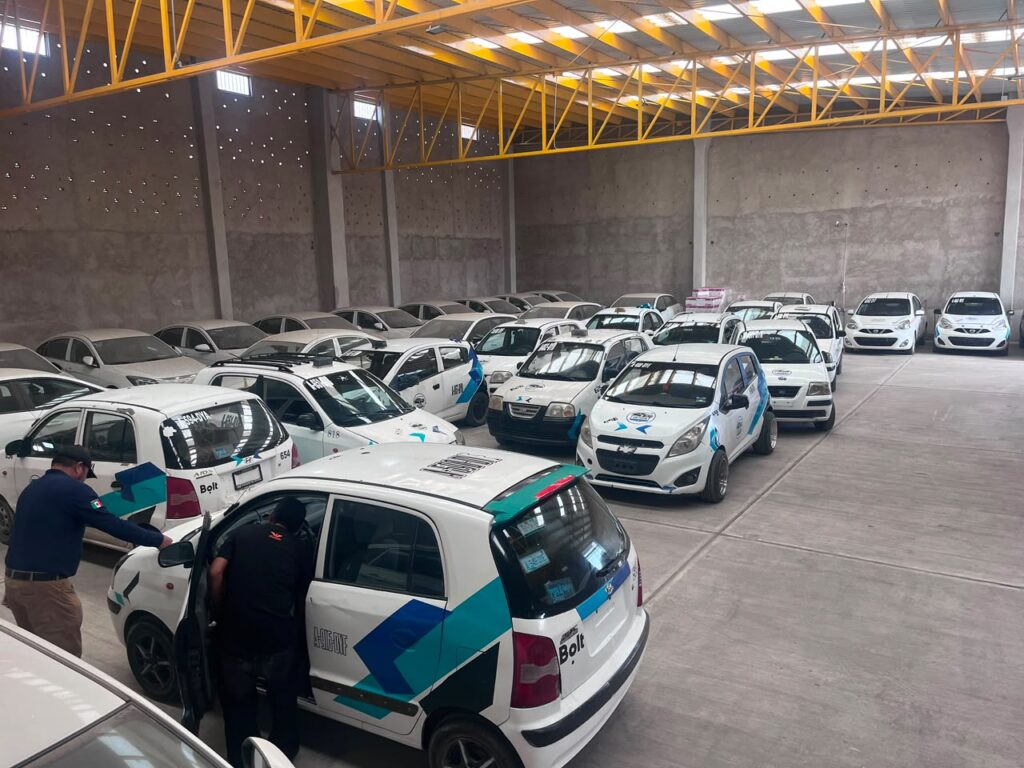 Durango mantiene cero tolerancia contra los taxis piratas (5)
