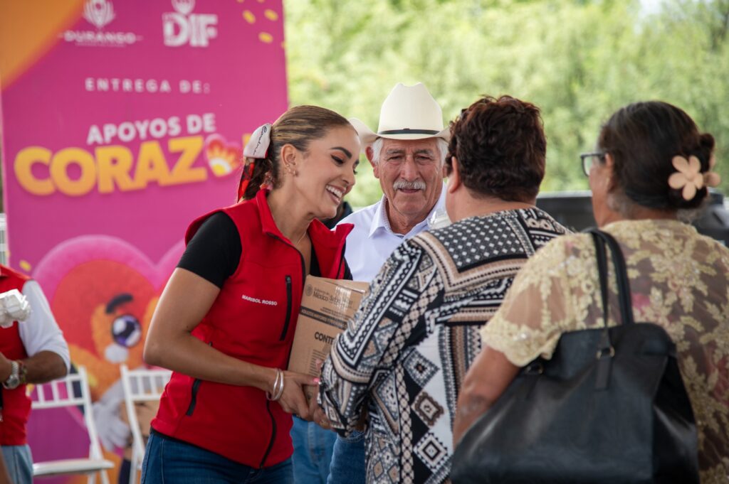 Las familias de San Bernardo tienen asegurados alimentos para sus hogares; Marisol Rosso entrega paquetes alimentarios gratuitos (2)