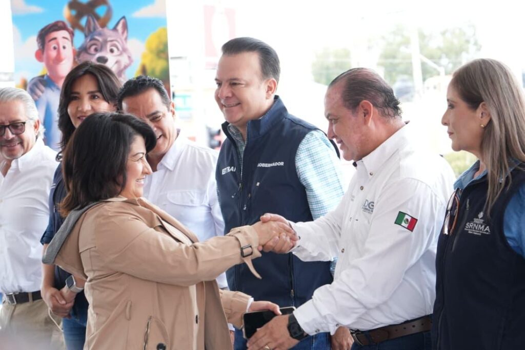 ALANÍS FAMILIA