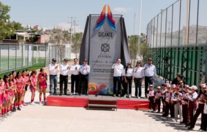 Entregan primera etapa de Estación Central; nuevo estadio de béisbol y cancha de futbol abren sus puertas (10)