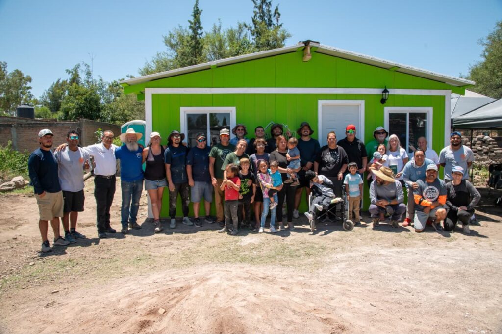 Familia Duranguense lo perdió todo y ahora recibe una vivienda de “Casas de Esperanza” (10)