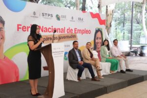 Feria Nacional de Empleo ofrece 550 vacantes en 36 empresas para jóvenes y buscadores de trabajo en Durango (10)