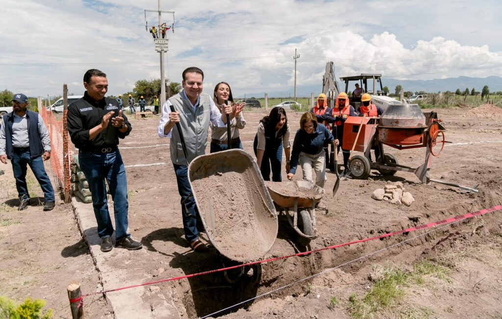 Feria Nacional de Empleo ofrece 550 vacantes en 36 empresas para jóvenes y buscadores de trabajo en Durango (3)