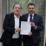 Firman convenio Poder Legislativo y FECA (1)