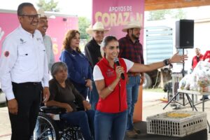 Llevan apoyo alimentario y aves de postura a cinco comunidades del municipio de Durango; Marisol Rosso resalta la importancia de atender a todos los duranguenses (2)