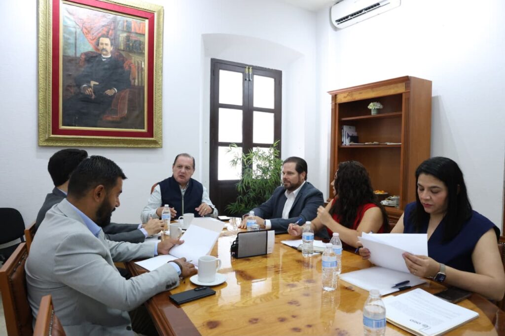 Revisa Ernesto Alanís funcionamiento administrativo del Poder Legislativo 2