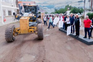 Con pavimento de concreto hidráulico y renovación de las redes de agua y drenaje, Esteban Villegas (1)