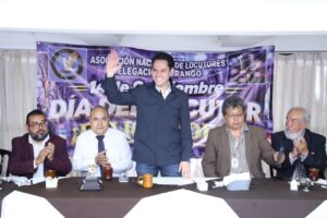 Locutores, son la voz de las familias duranguenses Alejandro Mojica 1