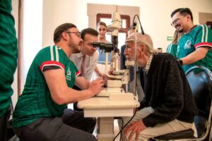 Más de 88 mil 280 atenciones médicas con la Ruta de la Salud, 368 personas recuperaron la vista y una Casa Hogar más bonita y digna con Marisol y Esteban (3)
