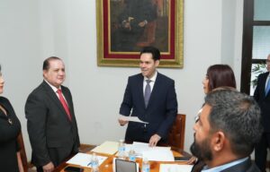 Por unanimidad, Comparecerán 15 funcionarios ante el Congreso