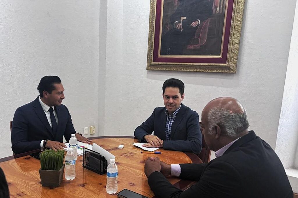 Recibe Alejadro Mojica informe del municipio de Lerdo 1