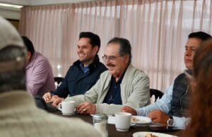 Suma Alejandro Mojica a voces ciudadanas comprometidas con Durango (1)