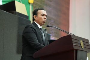 Tarjeta Madre, uniformes escolares y apoyos sociales llegan a miles de familias de Durango (1)