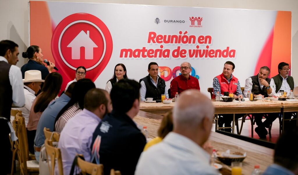 Anuncia el Gobernador Esteban plan de vivienda para que 31 mil familias tengan casa propia en Durango (3)