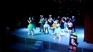 El Show Debe Continuar 4