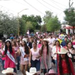 Marisol y Susy celebran el Día de la Niña con Callejoneada Rosa Infantil en Lerdo (3)