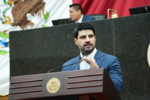 Propone Martín Vivanco recuperar escuelas de tiempo completo